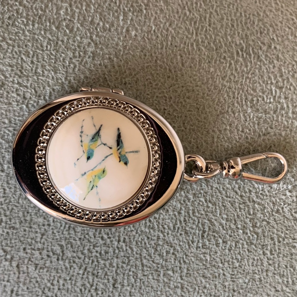 Chloe + Isabel Tresors Birds Locket Charm